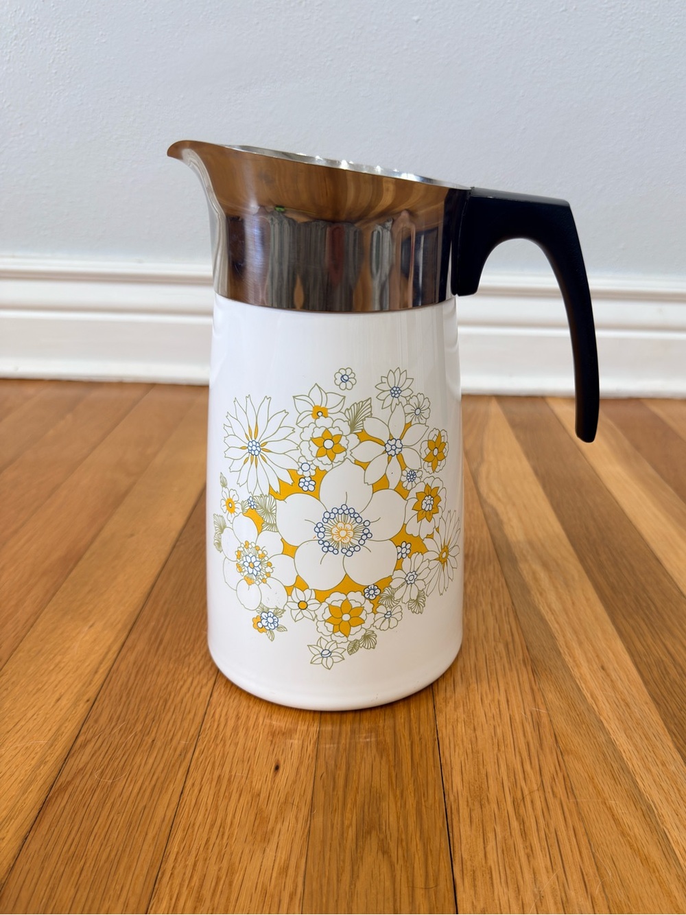 Vtg CorningWare Floral Bouquet II Pitcher Carafe Only No Lid 1970 Mid Century